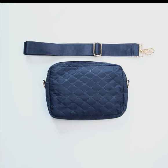 Navy Quilted Crossbody Bag. Includes a Navy Strap and a White & Navy Strap - Picture 5 of 9